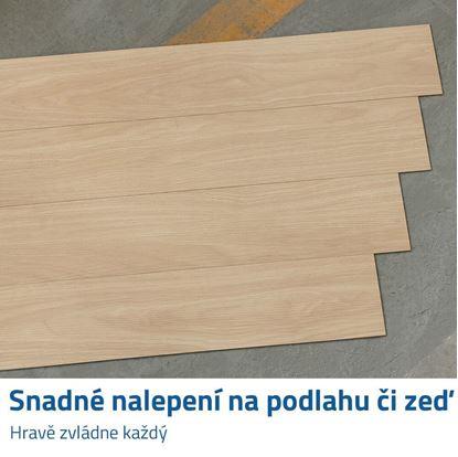 PVC samolepicí dřevěná podlaha